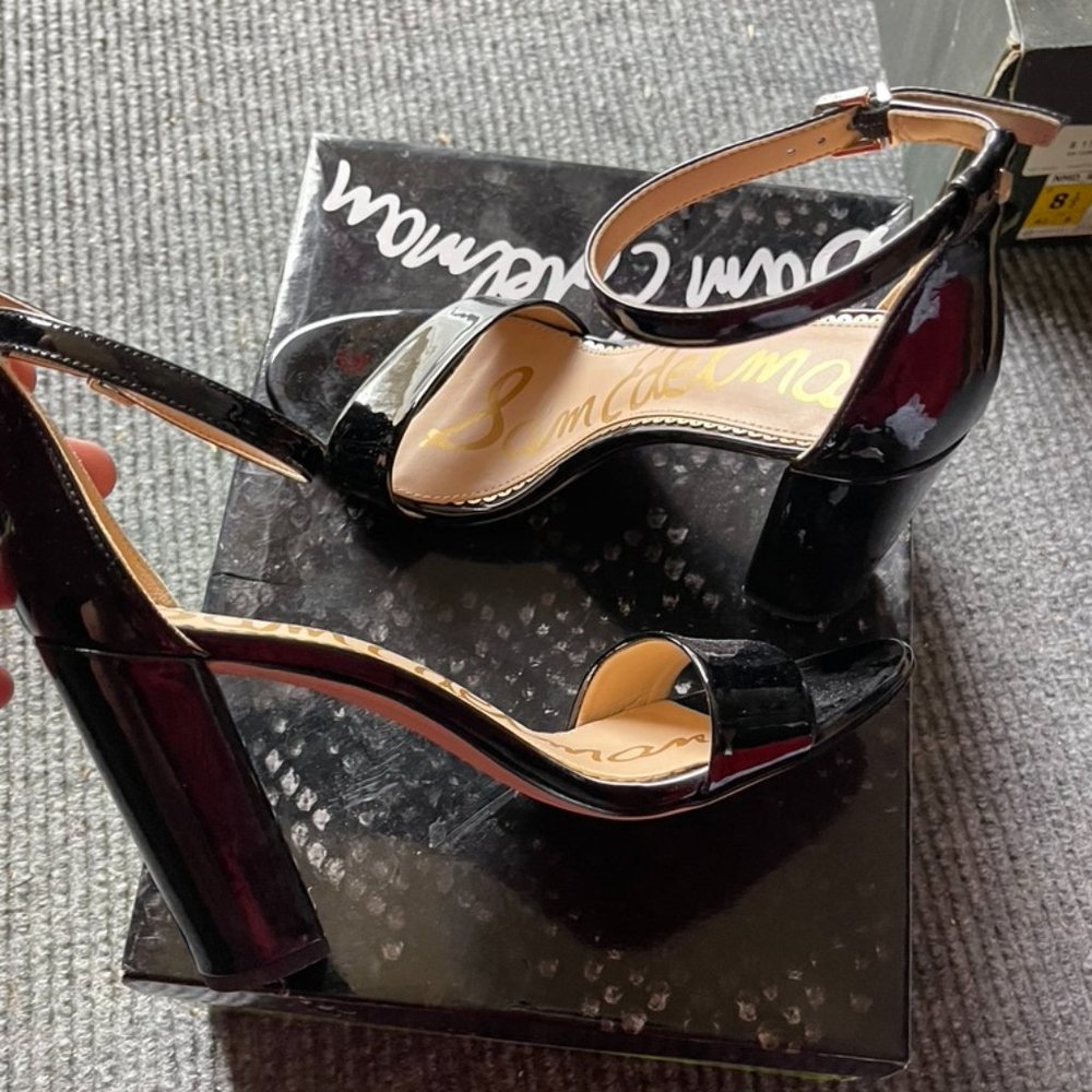 New in Box Sam Edelman Black Patent Block Heel 7.5